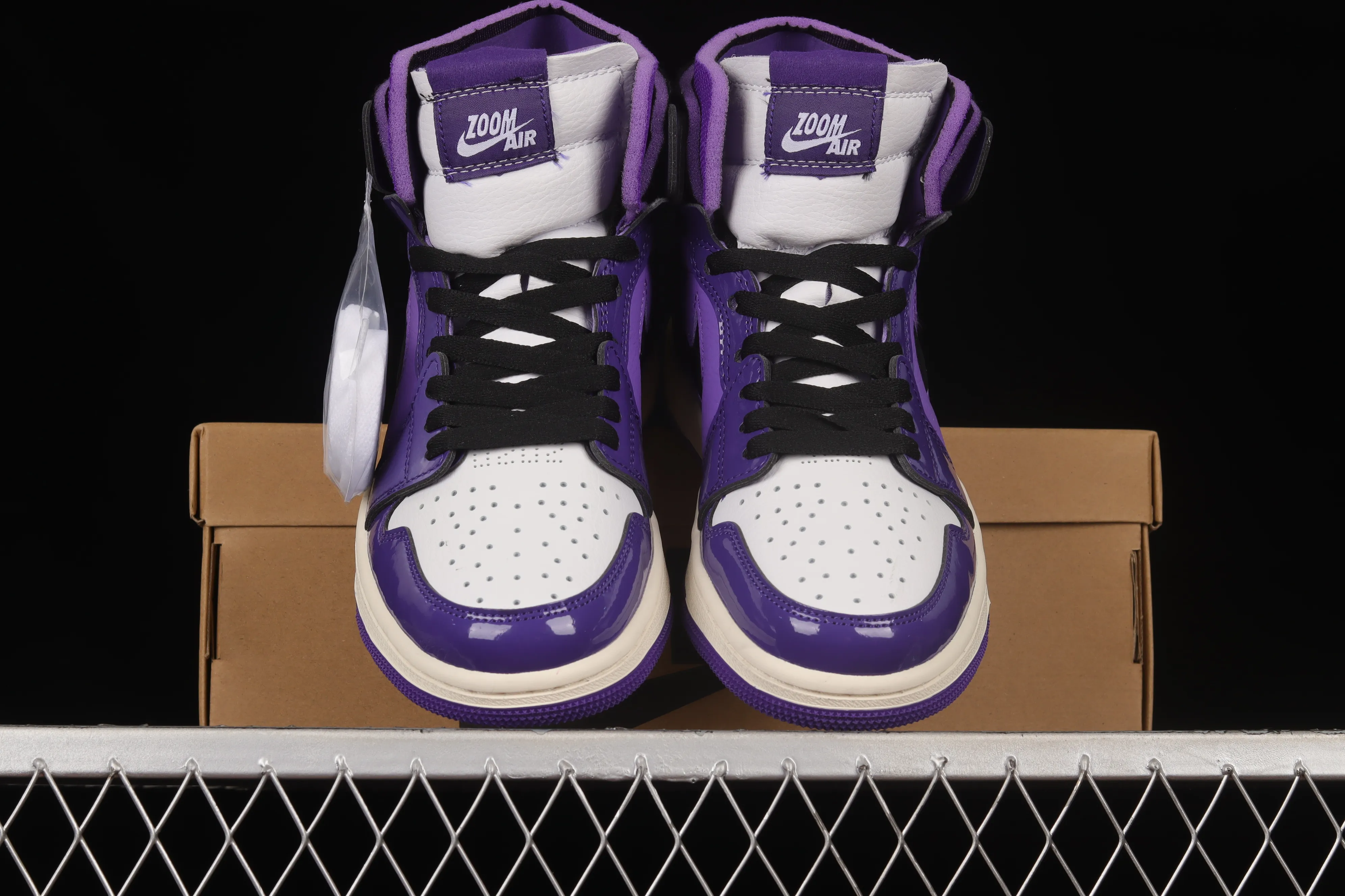 All categories Air Jordan Jordan series basketball shoes Air Jordan 1 High Air Jordan 1 Zoom CMFT AJ Joe 1 black and purple color CT0979-505